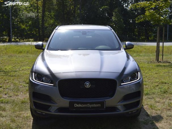 Jaguar F-Pace 20d AWD Prestige 132 kW image number 3