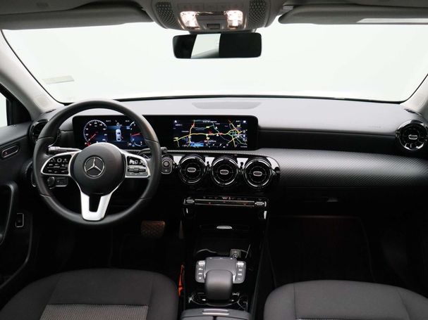 Mercedes-Benz A 180 100 kW image number 32