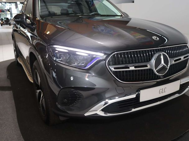 Mercedes-Benz GLC 300 e Line 4Matic 230 kW image number 7