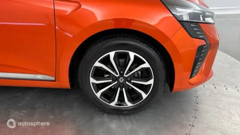 Car image 20