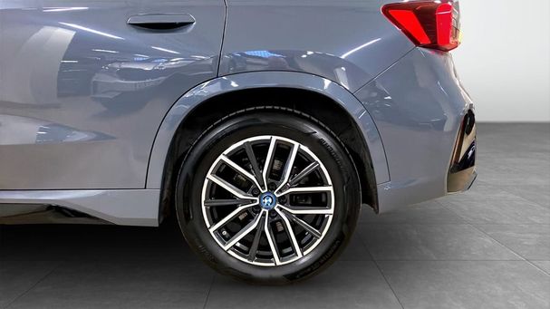 BMW iX1 xDrive30 M Sport 228 kW image number 6