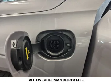 Car image 36