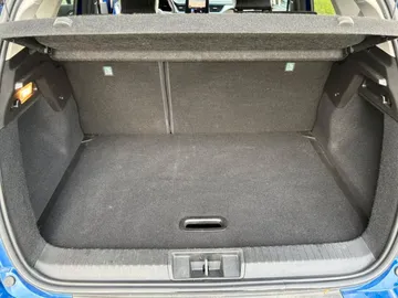 Car image 48