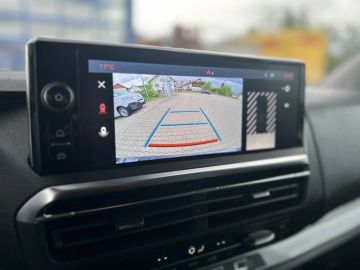 Car image 28