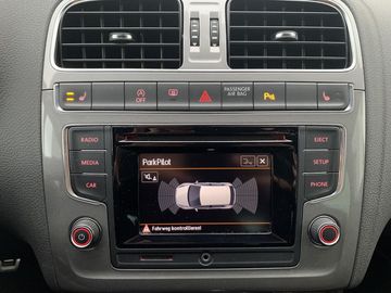 Car image 15