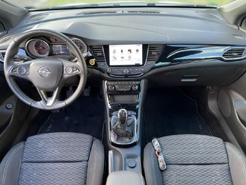 Car image 10