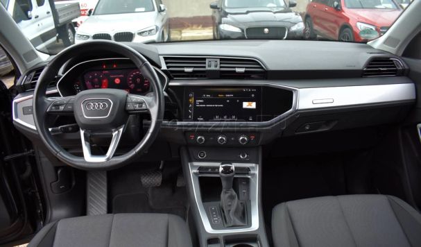 Audi Q3 35 TDI S tronic Advanced 110 kW image number 13