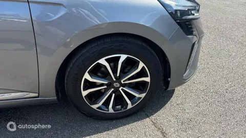 Car image 20