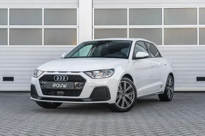 Car image 40