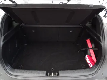 Car image 32
