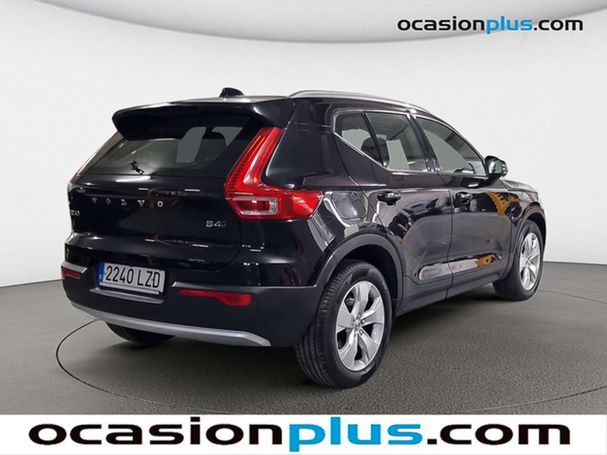 Volvo XC40 B4 Momentum Pro AWD 145 kW image number 3