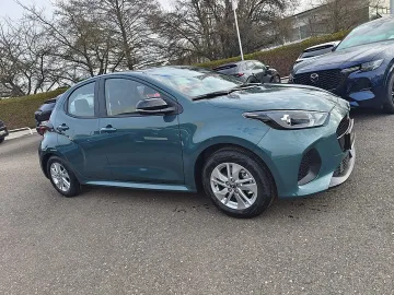 Car image 4