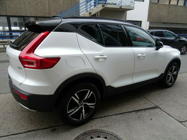 Volvo XC40 T4 140 kW image number 12