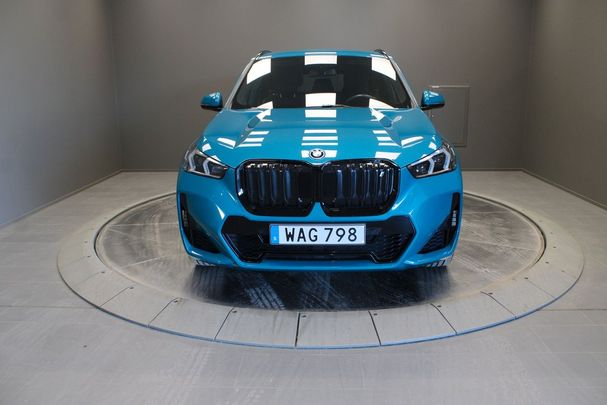 BMW iX1 xDrive30 230 kW image number 7