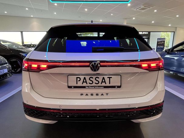 Volkswagen Passat Variant 1.5 eTSI Business DSG 110 kW image number 7