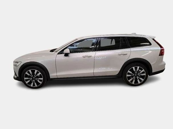 Volvo V60 Cross Country D4 AWD Geartronic 140 kW image number 2