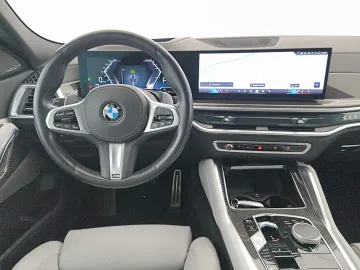 Car image 33
