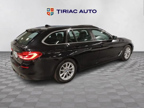 BMW 520i Touring 135 kW image number 2