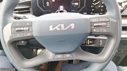 Car image 40