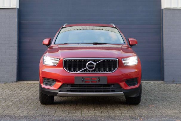 Volvo XC40 T3 Momentum Pro 120 kW image number 3