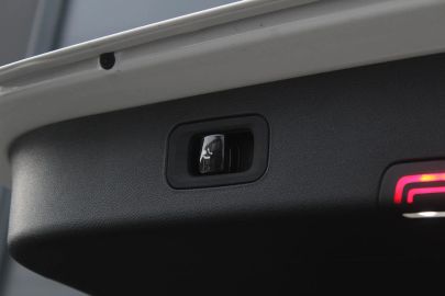 Car image 41