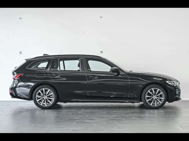 BMW 320i Touring 135 kW image number 2