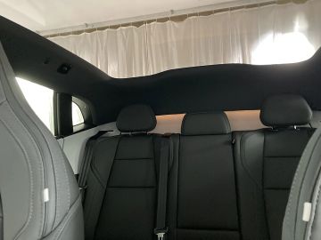 Car image 35