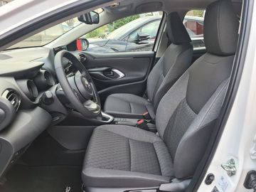 Car image 8