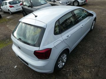 Car image 21