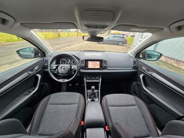 Car image 12