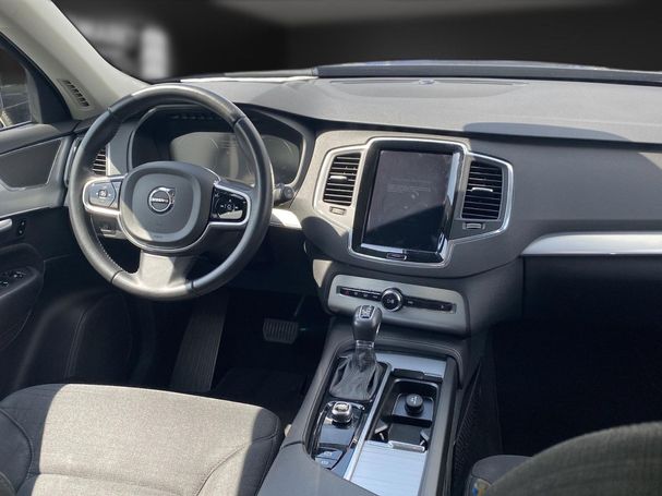 Volvo XC90 AWD Momentum 173 kW image number 9