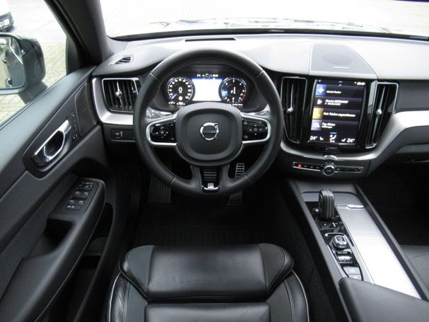 Volvo XC60 B4 AWD 145 kW image number 17