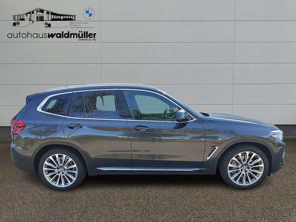 BMW X3 xDrive30d Luxury Line 195 kW image number 3