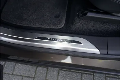 Car image 37