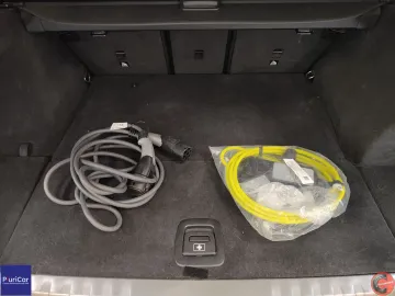 Car image 48