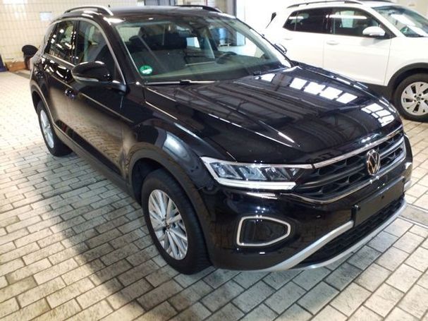 Volkswagen T-Roc 1.5 TSI 110 kW image number 2