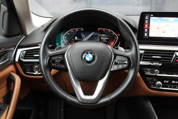 BMW 518d 110 kW image number 12