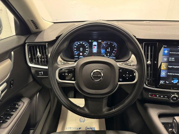 Volvo V90 B4 AWD Momentum 145 kW image number 9