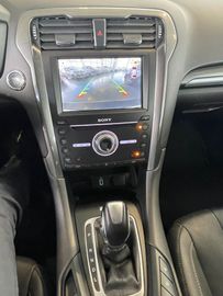 Car image 25