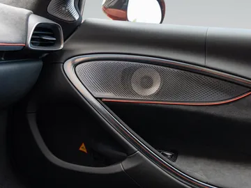 Car image 28