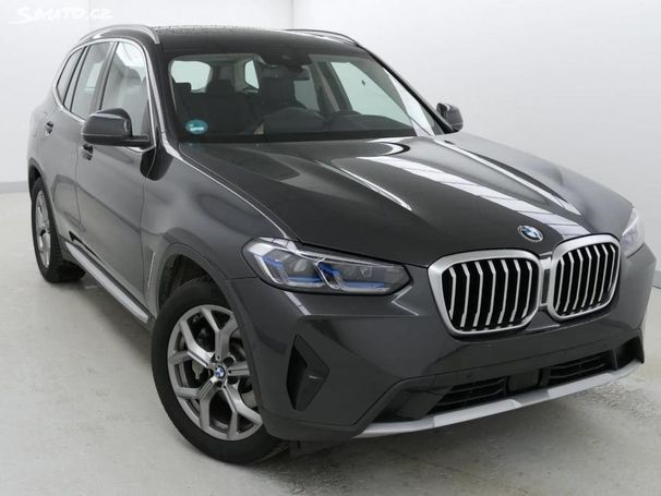 BMW X3 xDrive 210 kW image number 2