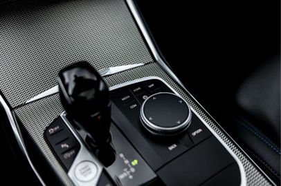 Car image 36