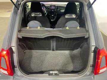 Car image 17