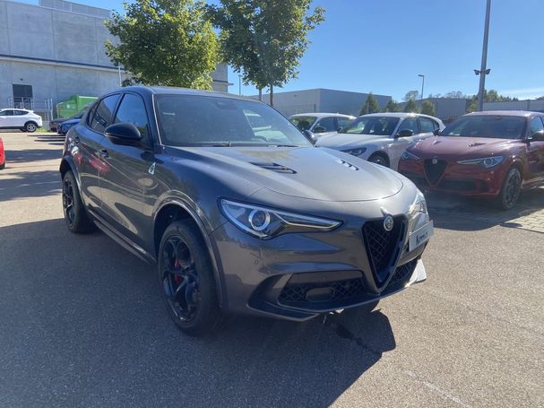 Alfa Romeo Stelvio V6 2.9 Bi-Turbo Quadrifoglio 375 kW image number 2