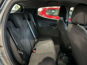 Car image 14