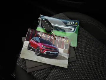 Car image 27