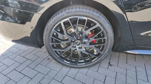 Car image 35