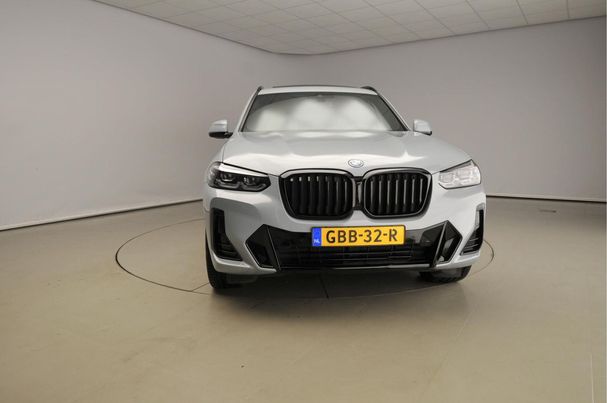 BMW X3 xDrive30e 215 kW image number 2