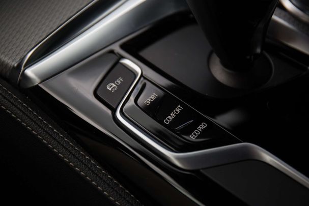 BMW 520i 135 kW image number 27