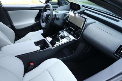 Car image 36